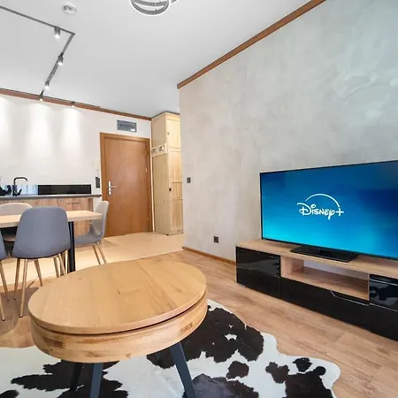 Апартамент Host2u Highland Hideaway Банско